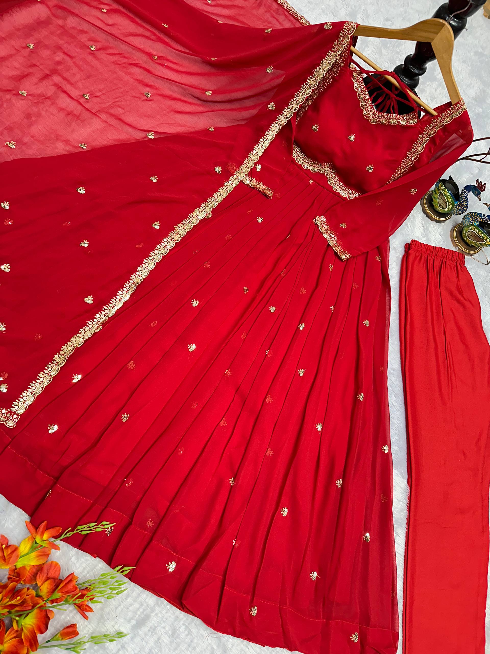 π NEW DESIGNER PARTY WEAR LOOK GOWN WITH EMBROIDERY WORK π₯